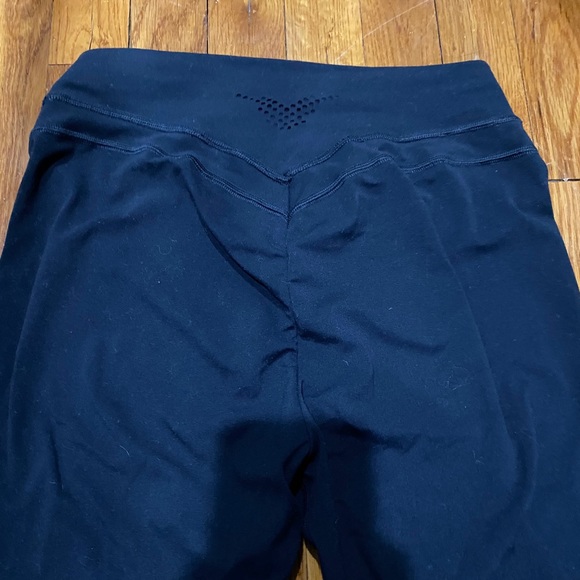 Whitney Simmons x Gymshark Black Leggings - Picture 6 of 6